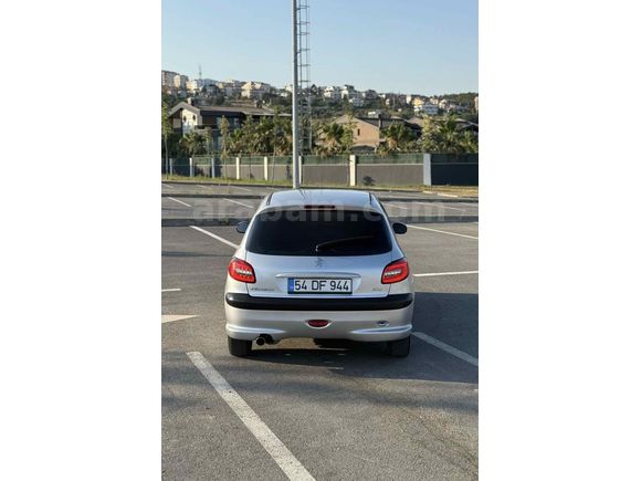 Sahibinden Peugeot 206 1.4 XT 2004 Model 