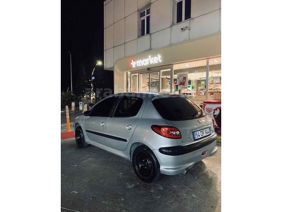 Sahibinden Peugeot 206 1.4 XT 2004 Model 