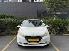 Sahibinden Peugeot 208 1.2 VTi Access 2013 Model  100.000 km Beyaz