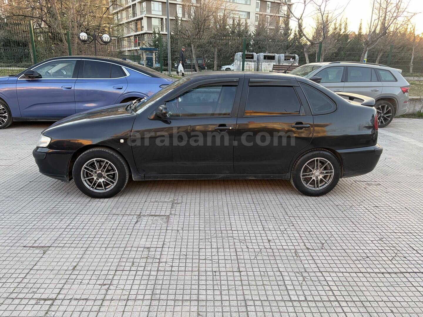 Sahibinden Seat Cordoba 1.9 TDI Signo 2000 Model Ankara 423.500 km Siyah 3