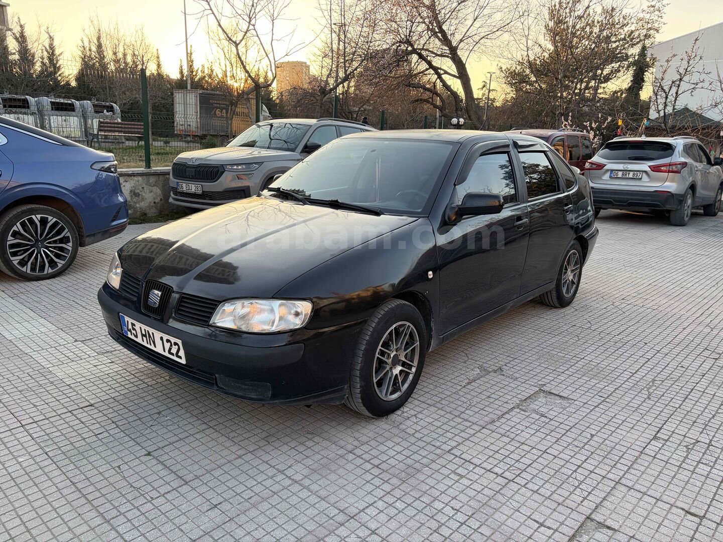 Sahibinden Seat Cordoba 1.9 TDI Signo 2000 Model Ankara 423.500 km Siyah 2