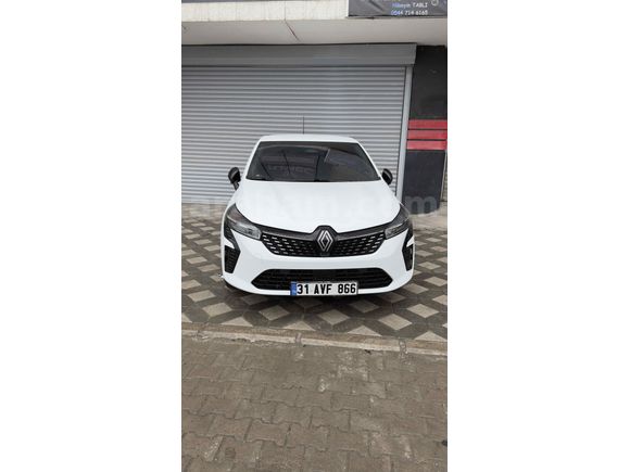 Sahibinden Renault Clio 1.0 TCe Evolution 2024 Model  37.000 km Beyaz