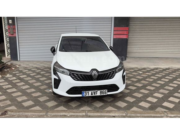 Sahibinden Renault Clio 1.0 TCe Evolution 2024 Model  37.000 km Beyaz