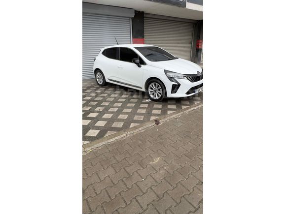 Sahibinden Renault Clio 1.0 TCe Evolution 2024 Model  37.000 km Beyaz