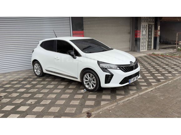 Sahibinden Renault Clio 1.0 TCe Evolution 2024 Model  37.000 km Beyaz