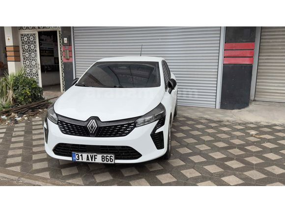 Sahibinden Renault Clio 1.0 TCe Evolution 2024 Model  37.000 km Beyaz