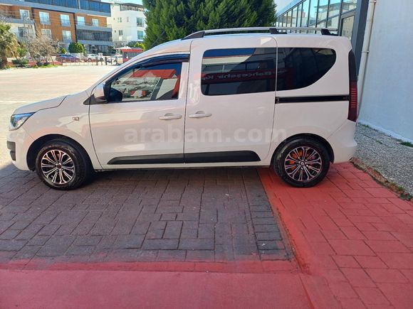 Sahibinden Renault Express Combi 1.5 BlueDCI Touch 2023 Model