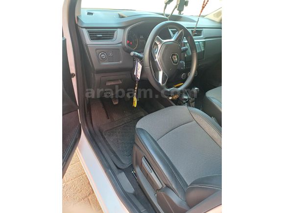 Sahibinden Renault Express Combi 1.5 BlueDCI Touch 2023 Model