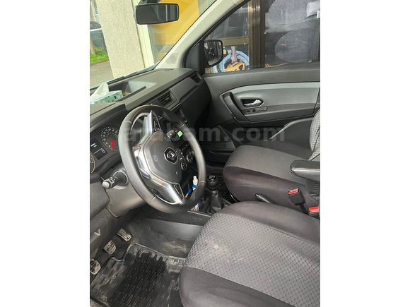 Sahibinden Renault Express Combi 1.5 BlueDCI Joy 2023 Model 