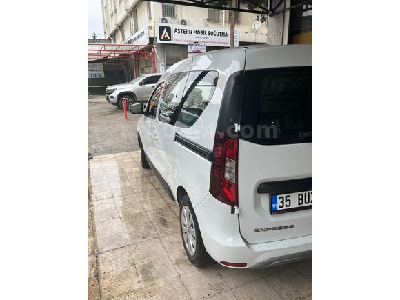 Sahibinden Renault Express Combi 1.5 BlueDCI Joy 2023 Model 