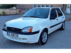 KM'Sİ DÜŞÜK  Ford Fiesta 2001 Model Pazarlık Vardır