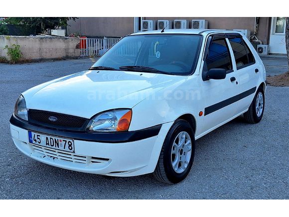KM'Sİ DÜŞÜK  Ford Fiesta 2001 Model Pazarlık Vardır