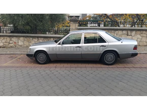 Sahibinden Mercedes - Benz 200 E 1992 Model