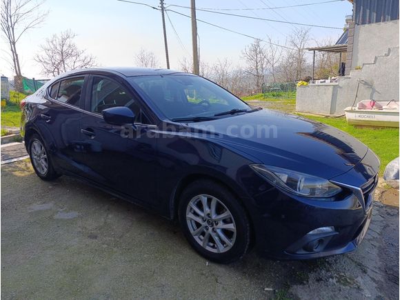 Sahibinden Mazda 3 1.5 SkyActive-G Reflex 2014 Model  150.000 km Mavi