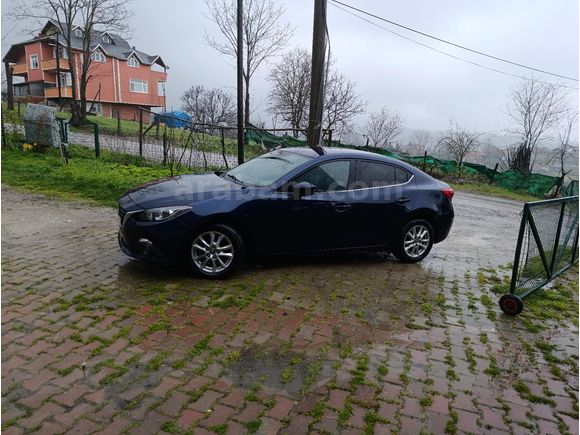 Sahibinden Mazda 3 1.5 SkyActive-G Reflex 2014 Model  150.000 km Mavi