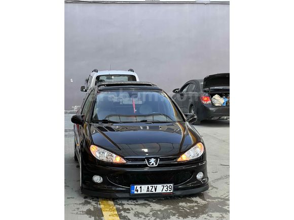 Sahibinden Peugeot 206 2.0 GTI 2000 Model  259.000 km Siyah