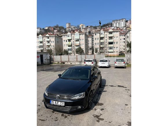 Sahibinden Volkswagen Jetta 1.6 TDi Comfortline 2012 Model  180.000 km Siyah