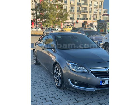 TEMİZ SORUNSUZ SPORT PAKET KIŞ PAKETİ OPSİYONLU KOLTUK ISITMA VE DİREKSİYON ISITMA