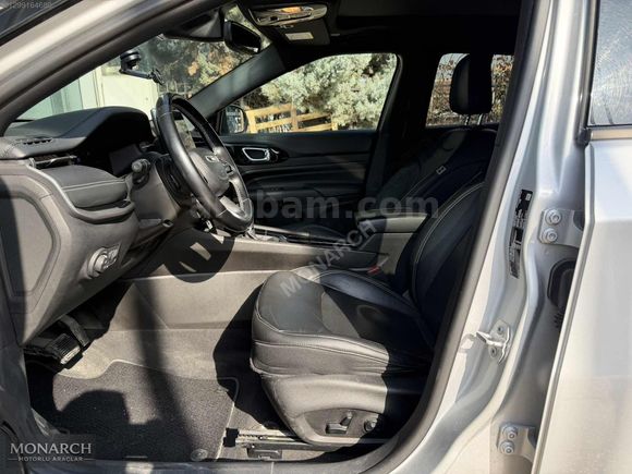 MONARCH MOTORLU ARAÇLARDAN JEEP COMPASS 80.YIL ÖZEL SERİ HATASIZ