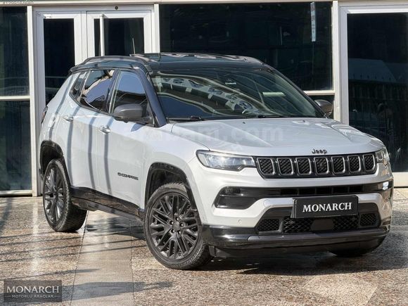 MONARCH MOTORLU ARAÇLARDAN JEEP COMPASS 80.YIL ÖZEL SERİ HATASIZ