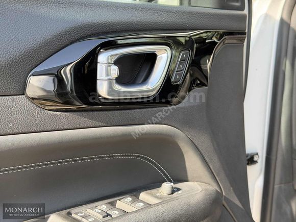 MONARCH MOTORLU ARAÇLARDAN JEEP COMPASS 80.YIL ÖZEL SERİ HATASIZ