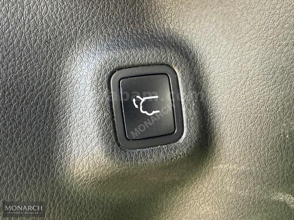 MONARCH MOTORLU ARAÇLARDAN JEEP COMPASS 80.YIL ÖZEL SERİ HATASIZ