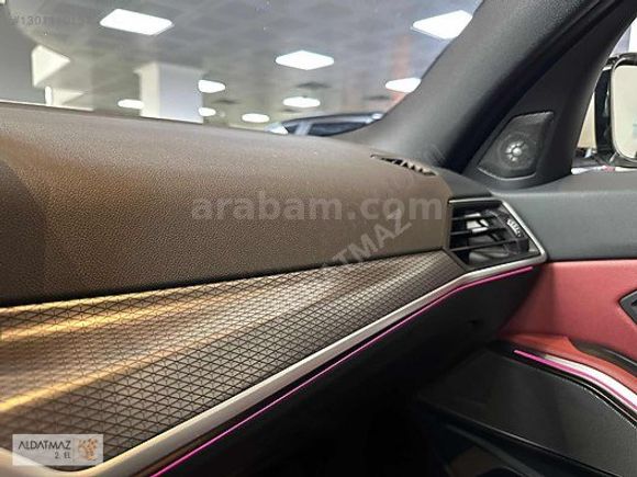 ALDATMAZ PLAZADAN 2023 MODEL BMW 320İ M SPORT BEYAZ İÇİ KIRMIZI