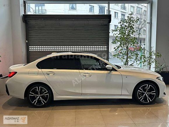 ALDATMAZ PLAZADAN 2023 MODEL BMW 320İ M SPORT BEYAZ İÇİ KIRMIZI