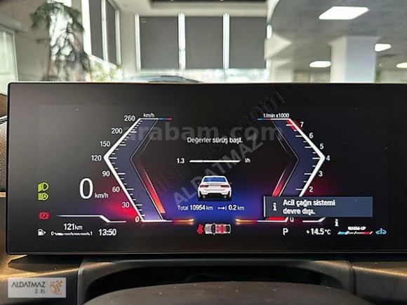 ALDATMAZ PLAZADAN 2023 MODEL BMW 320İ M SPORT BEYAZ İÇİ KIRMIZI