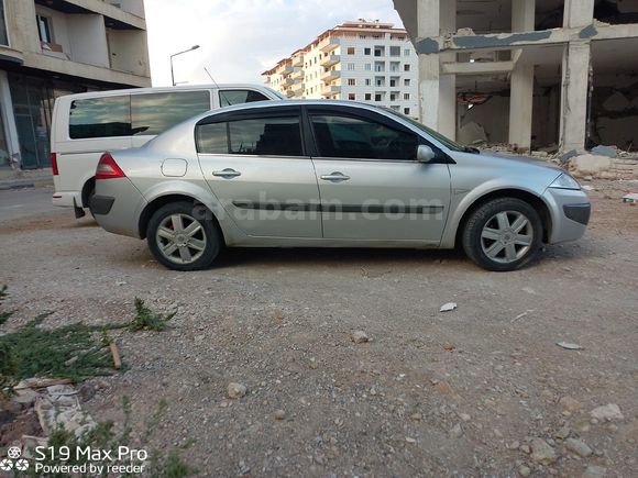 Sahibinden Renault Megane 1.5 dCi Extreme 2007 Model  305.000 km Gri (Gümüş)
