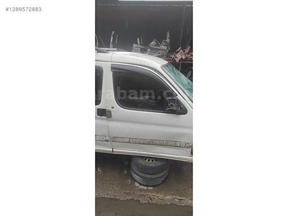 PEJO PARTNER SAĞ ÖN KAPI