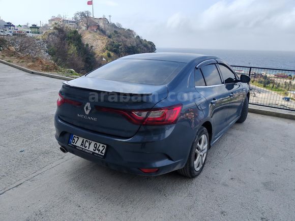 Sahibinden Renault Megane 1.3 TCe Joy 2020 Model