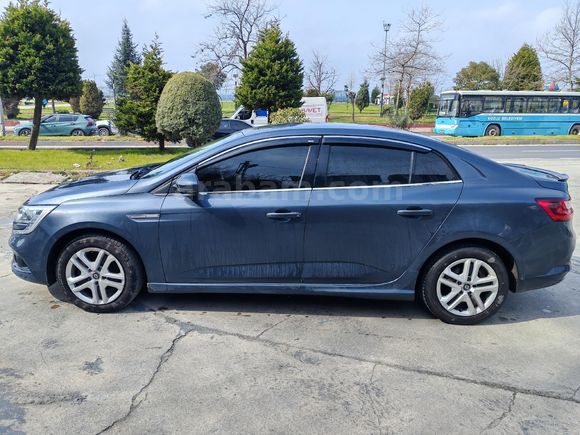 Sahibinden Renault Megane 1.3 TCe Joy 2020 Model