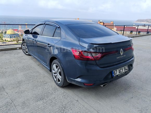 Sahibinden Renault Megane 1.3 TCe Joy 2020 Model