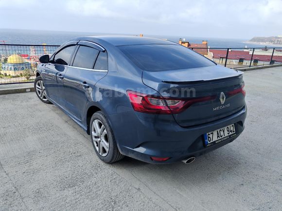 Sahibinden Renault Megane 1.3 TCe Joy 2020 Model
