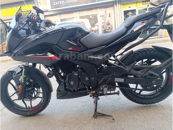 Pulsar F250 - 2024 Çıkışlı - 10 Bin Bakım Yeni Yapıldı - Dolu ve Masrafsız.