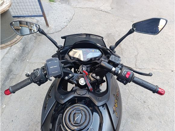 Pulsar F250 - 2024 Çıkışlı - 10 Bin Bakım Yeni Yapıldı - Dolu ve Masrafsız.