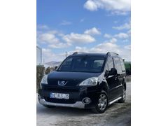 Sahibinden Peugeot Partner 1.6 HDI Adventure 2011 Model  279.00 km Siyah