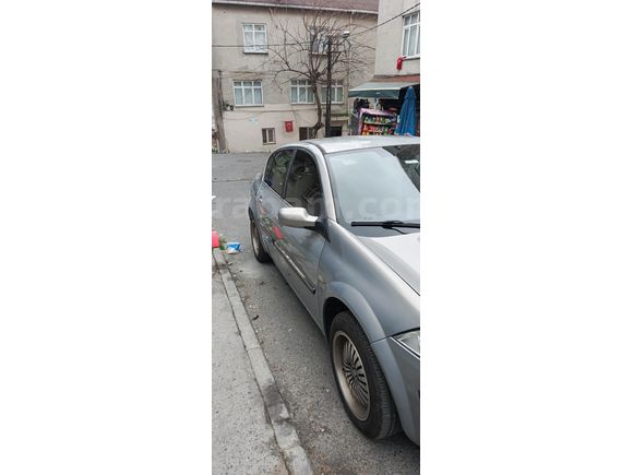 Sahibinden Renault Megane 1.4 Authentique 2005 Model