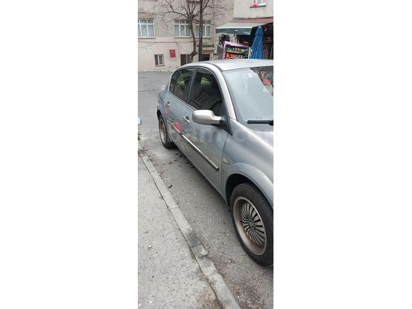 Sahibinden Renault Megane 1.4 Authentique 2005 Model
