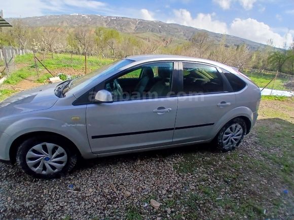 Sahibinden Ford Focus 1.6 Trend 2007 Model