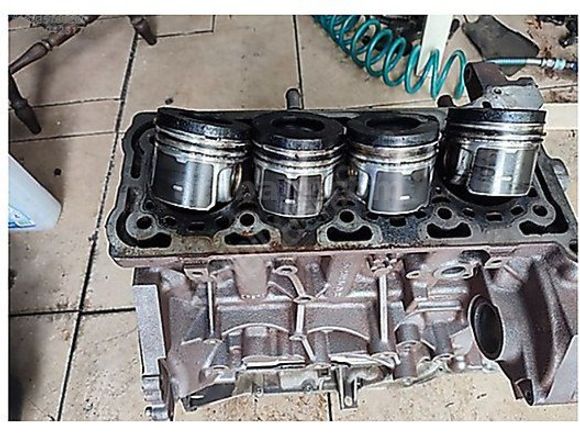 Ford transit costum panther motor piston kolu