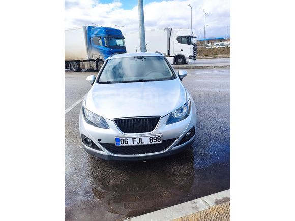 safkan benzinli  Seat Ibiza 1.4 Sport Tourer Copa 2011 Model