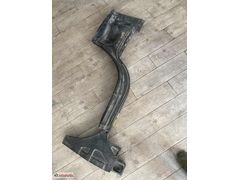 MITSUBISHI FUSO ÖN SOL ÇAMURLUK SACI (MB095733) ORJİNAL