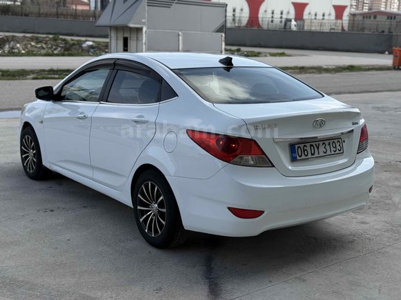  Hyundai Accent Blue 1.6 CRDI Mode 2012 Model Gaziantep