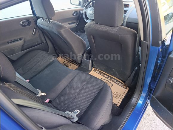 Sahibinden Renault Megane 1.4 Authentique 2005 Model