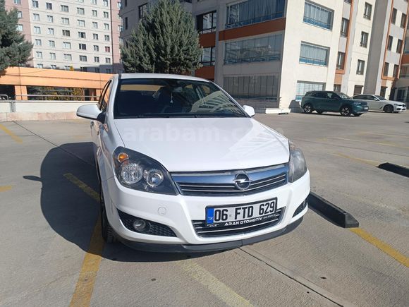 Sahibinden Opel Astra 1.6 Enjoy 111.Yıl 2011 Model
