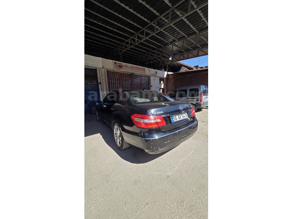 Sahibinden Mercedes - Benz E 220 CDI Start 2011 Model  395.000 km Siyah
