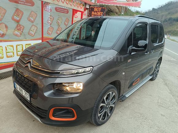 Sahibinden Citroen Berlingo 1.5 BlueHDI Shine Bold 2023 Model