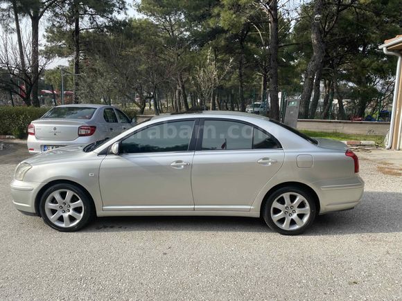 Sahibinden Toyota Avensis 2.0 Executive Elegant 2006 Model 